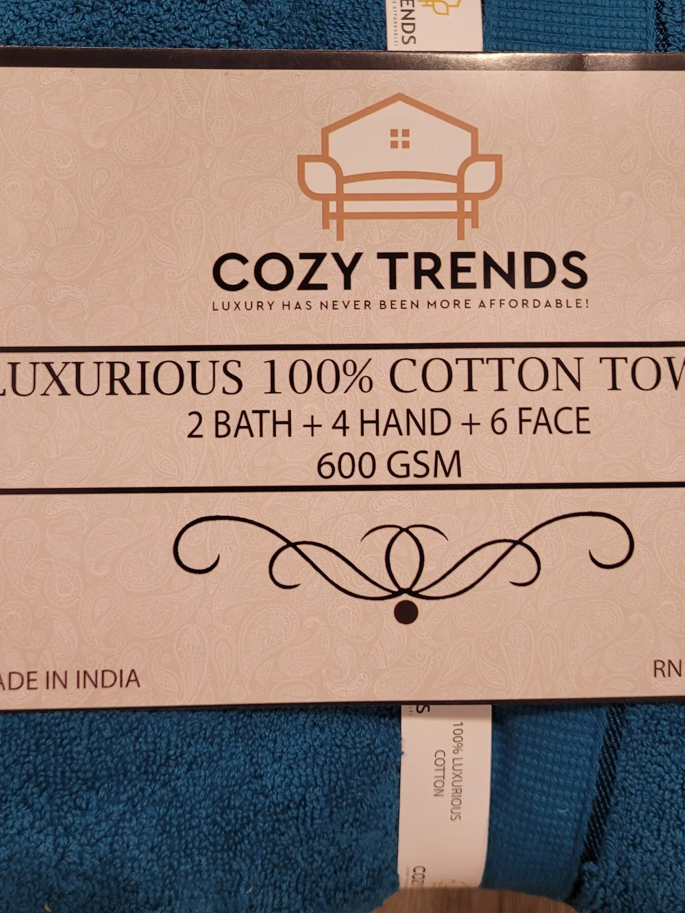 Cozy Trends towel set